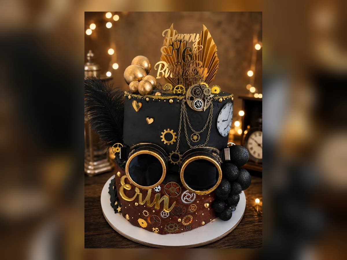 Custom Cakes